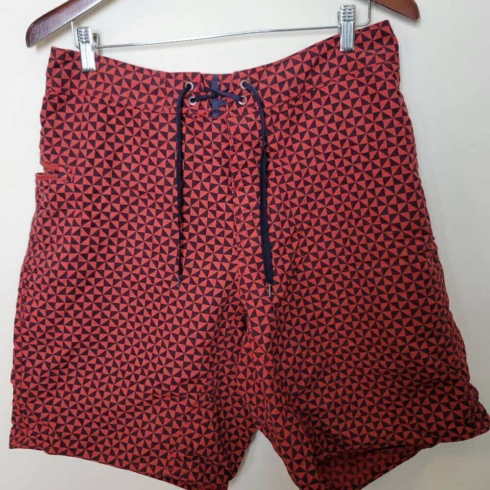 Patagonia Mens Swim Wavefarer 9" Triangle Pattern Red Trunk Board Shorts Waist